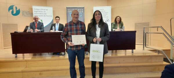 Entrega premio semana impulso tic
